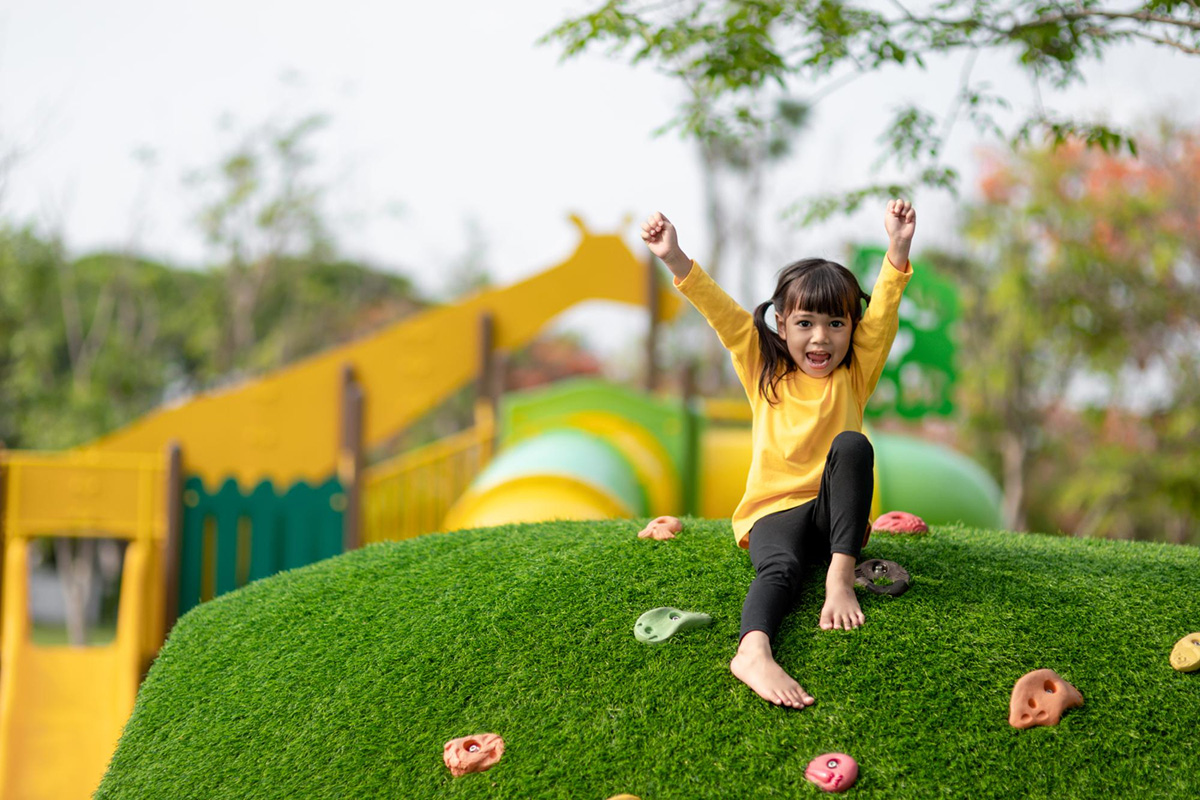 The Benefits of Adding Artificial Turf on Playgrounds