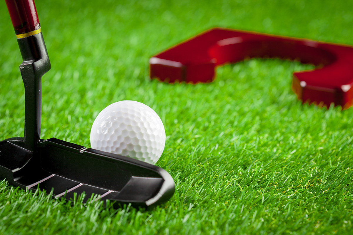 Why an Indoor Chipping Green Is a Must-Have for Golf Enthusiasts