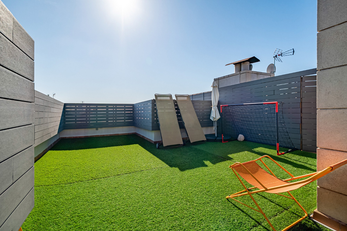 How to Create a Low Maintenance Backyard for Kids