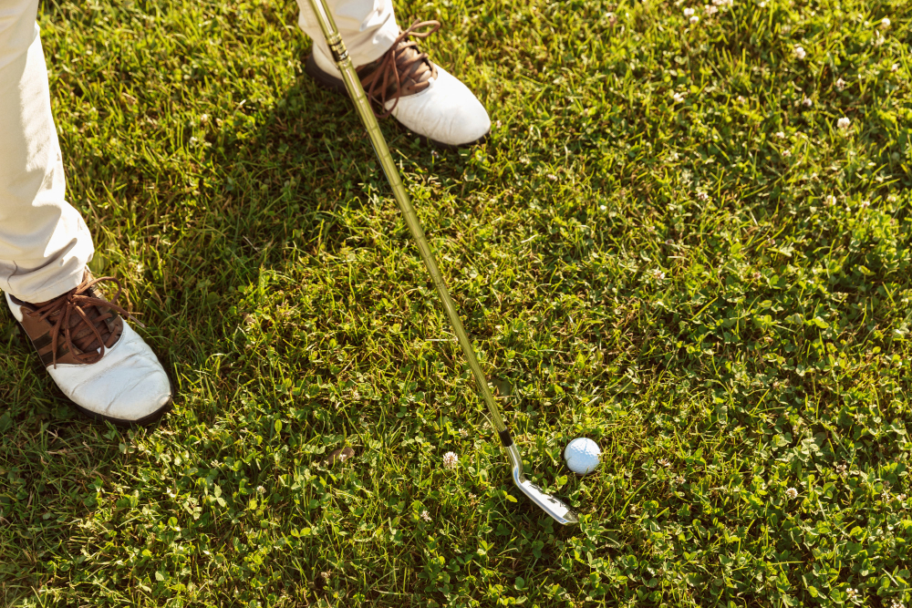 Create the Perfect Backyard Chipping Green for Home Practice Areas