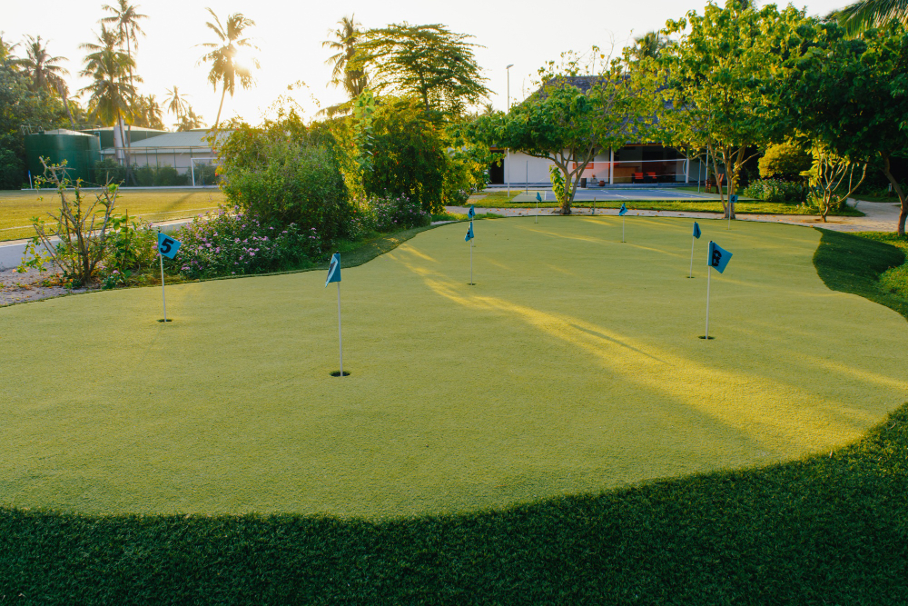 Transform Your Oviedo Backyard with Custom Putting Green Ideas